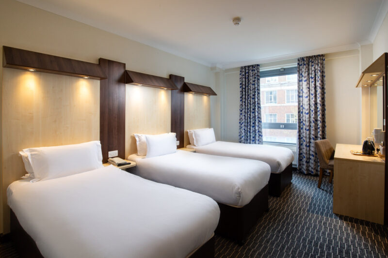 RoyalNational_Room_Standard_Triple1_0423a